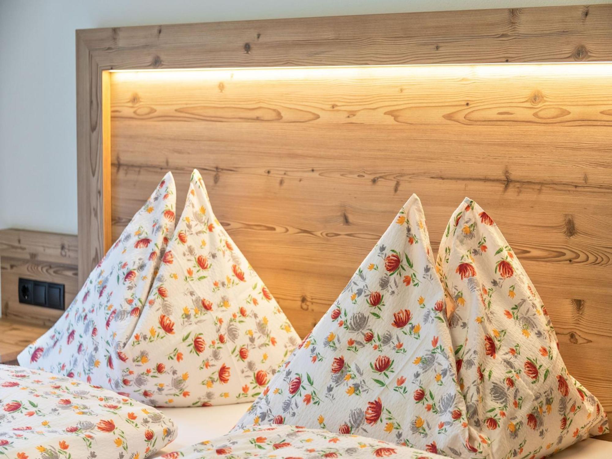 Luxurious Apartment With Sauna In Koenigsleiten Wald im Pinzgau Exteriör bild