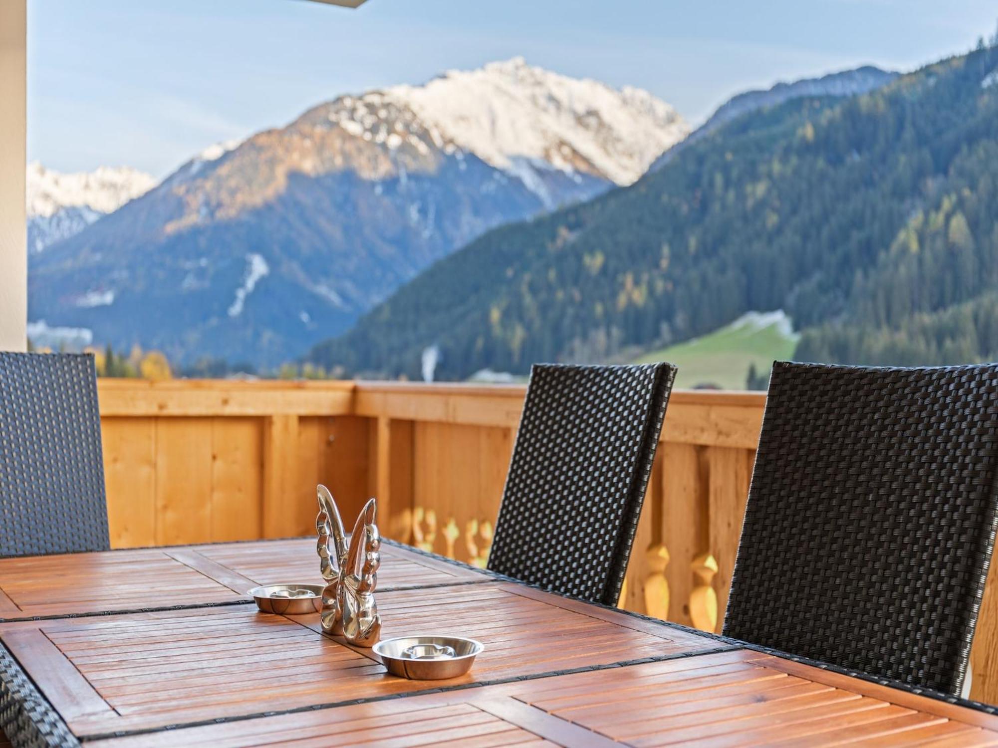 Luxurious Apartment With Sauna In Koenigsleiten Wald im Pinzgau Exteriör bild