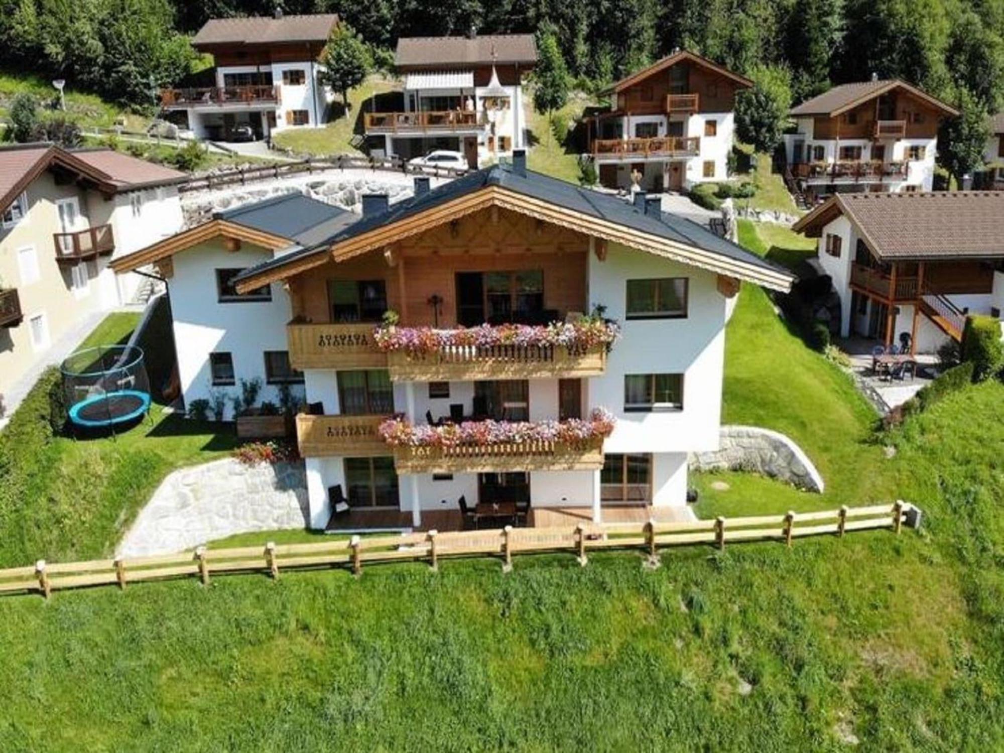 Luxurious Apartment With Sauna In Koenigsleiten Wald im Pinzgau Exteriör bild