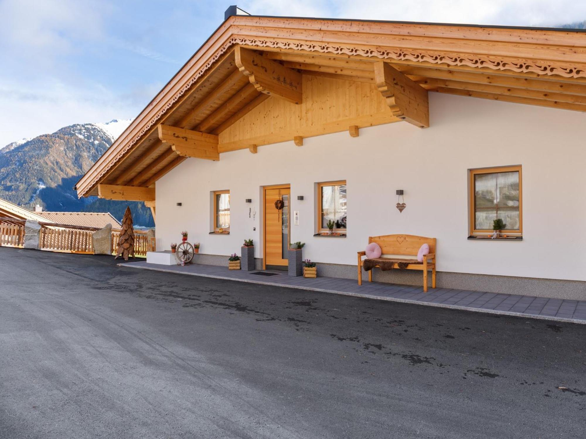 Luxurious Apartment With Sauna In Koenigsleiten Wald im Pinzgau Exteriör bild
