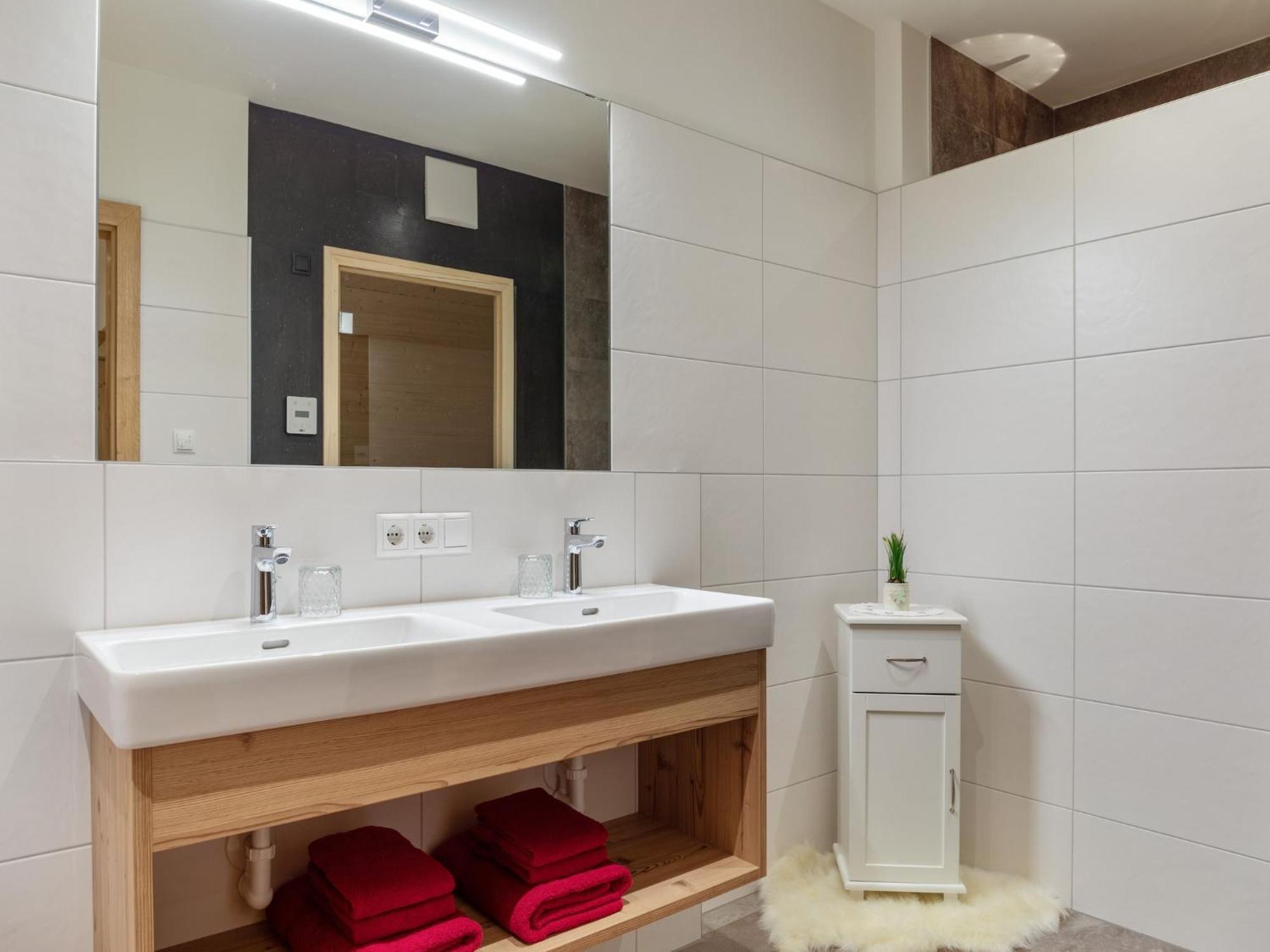Luxurious Apartment With Sauna In Koenigsleiten Wald im Pinzgau Exteriör bild