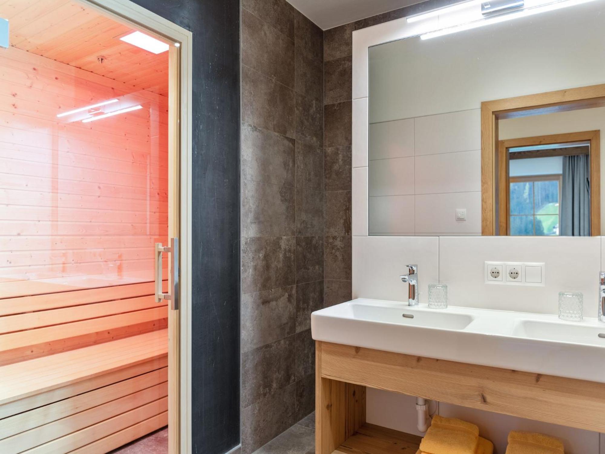 Luxurious Apartment With Sauna In Koenigsleiten Wald im Pinzgau Exteriör bild